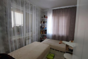 2-к. квартира, 52 м², 2/2