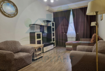  1-к. кв., 40 м², 2/5 этаж 